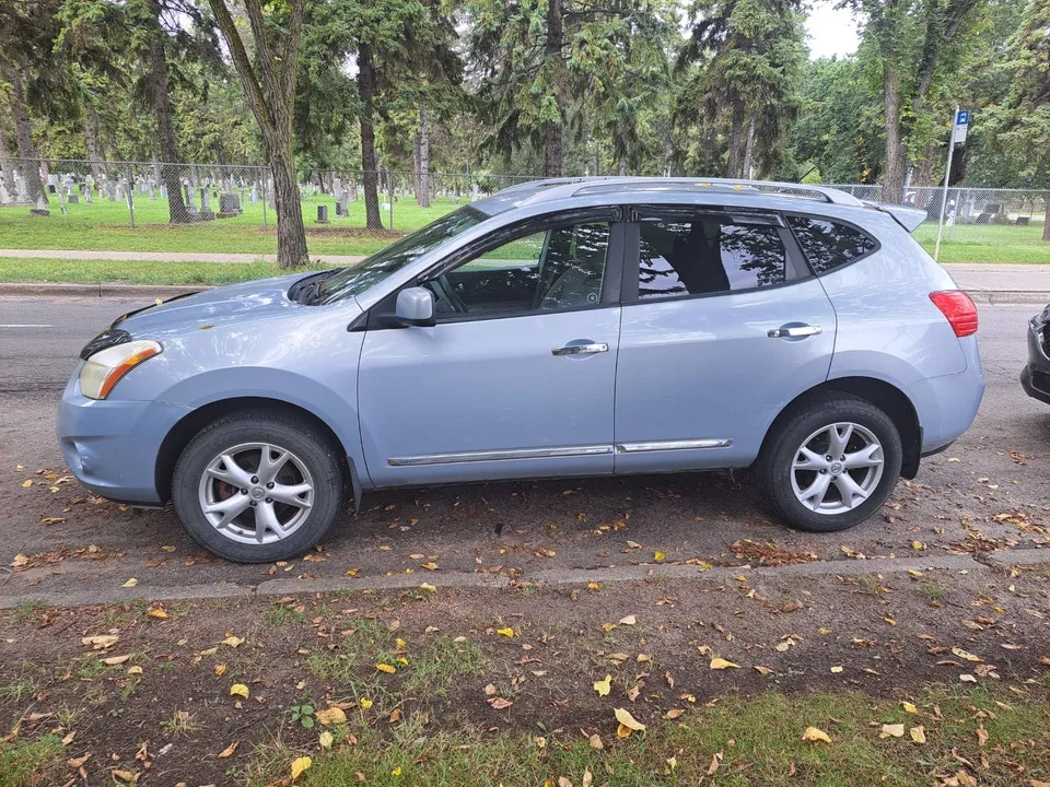 Nissan Rogue 2011 photo 3