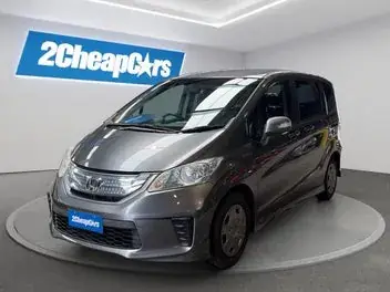 Honda Freed 2012 photo 2