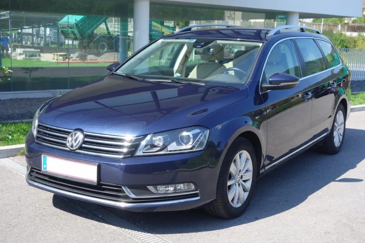 Volkswagen Passat 2012 photo 3