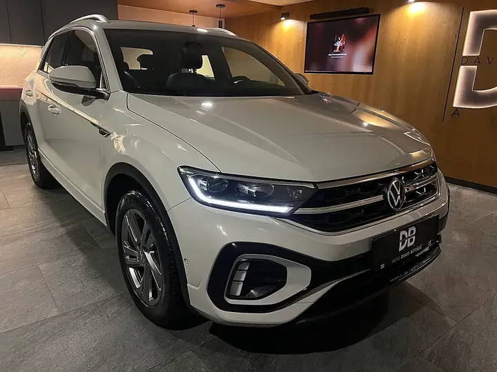 Volkswagen T-Roc 2024 photo 2