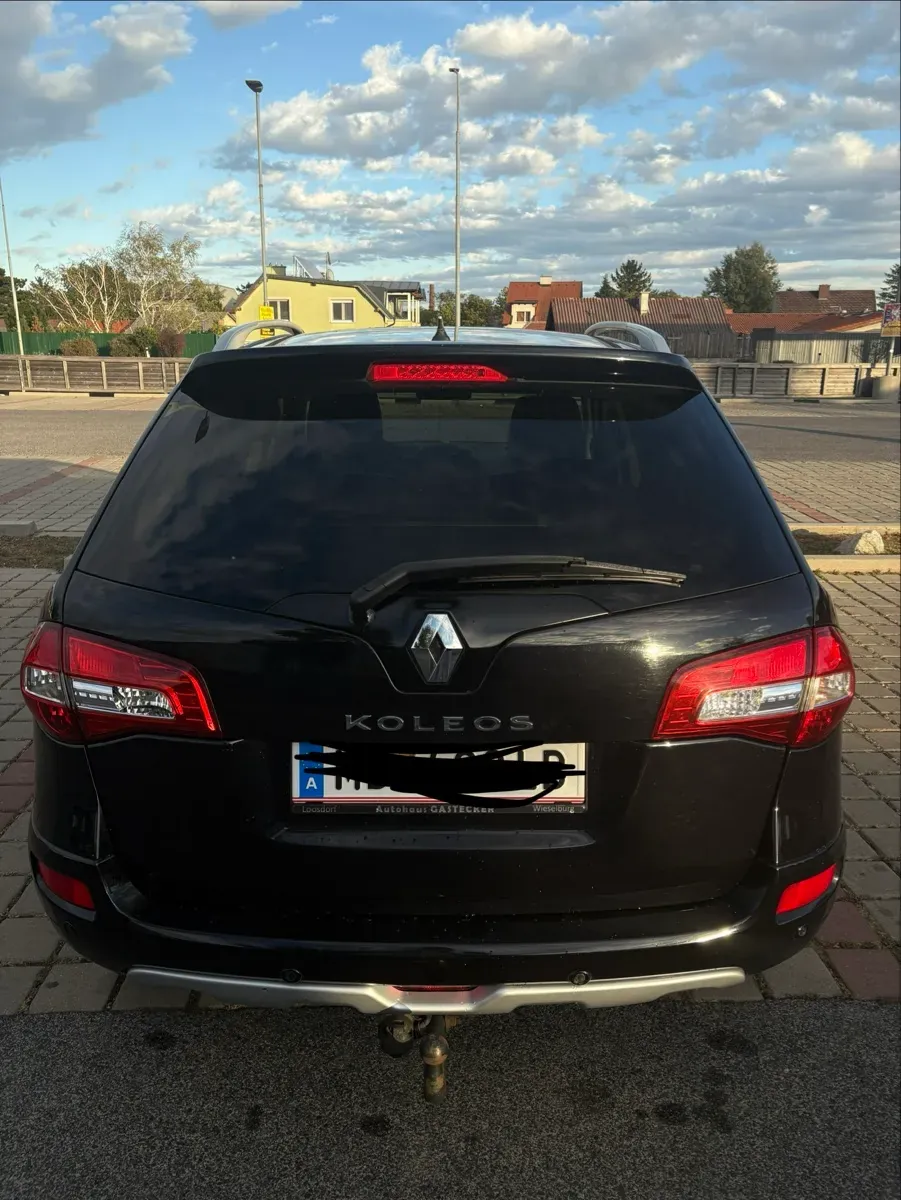 Renault Koleos 2012 photo 2