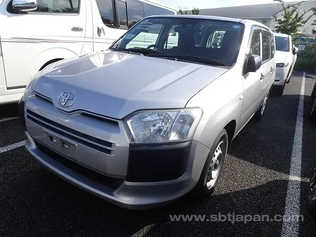 Toyota Probox 2020 photo 2