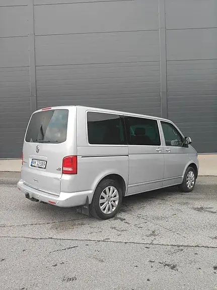 Volkswagen Multivan 2010 photo 3
