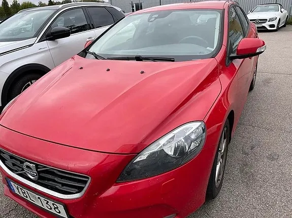 Volvo V40