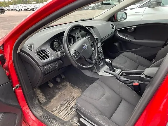 Volvo V40 2016 photo 5