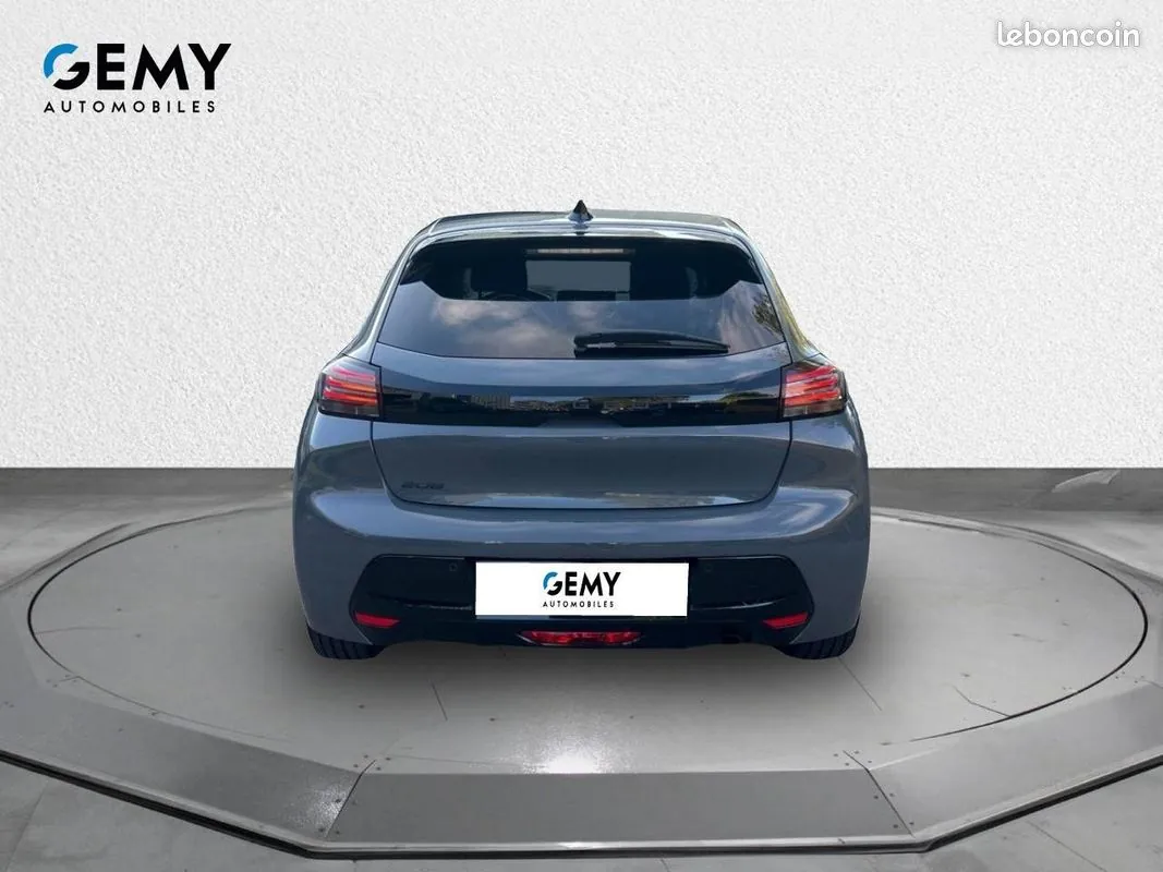 Peugeot 208 2024 photo 5