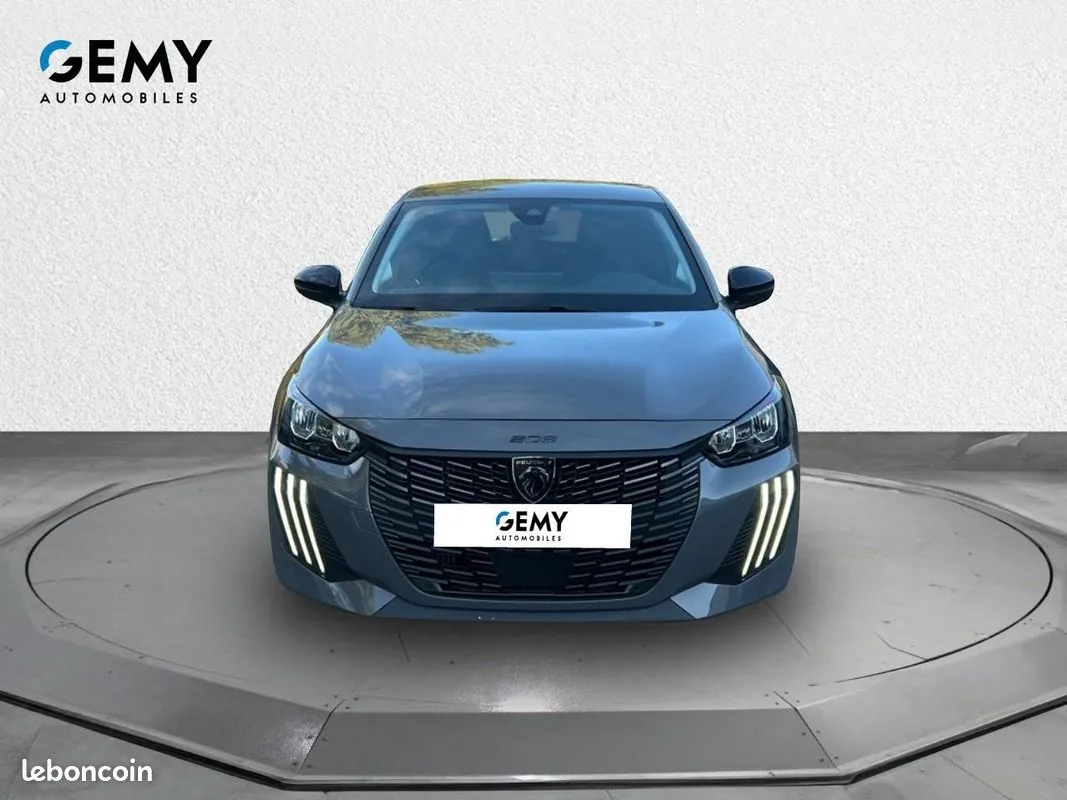 Peugeot 208 2024 photo 2