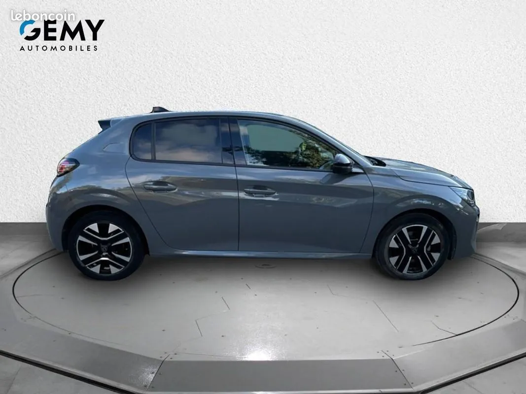 Peugeot 208 2024 photo 4