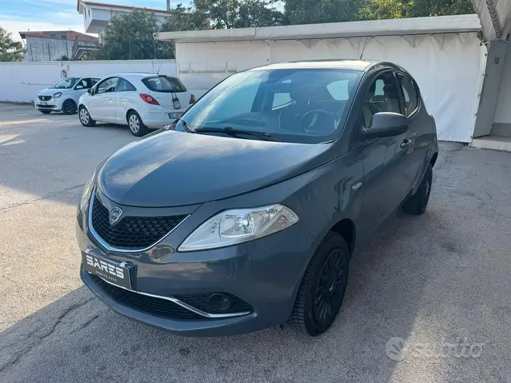 Lancia Ypsilon 2014 photo 3