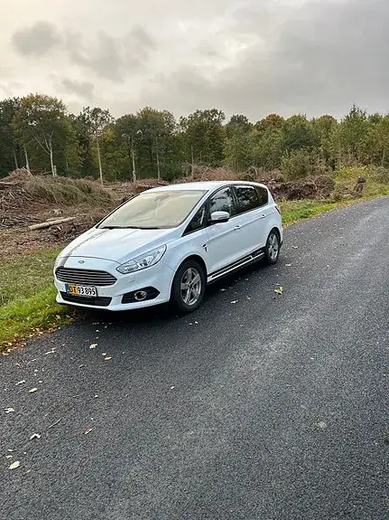 Ford S-Max 2016 photo 2