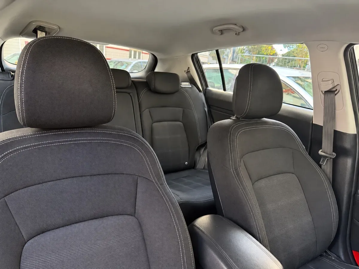 Kia Sportage 2012 photo 3