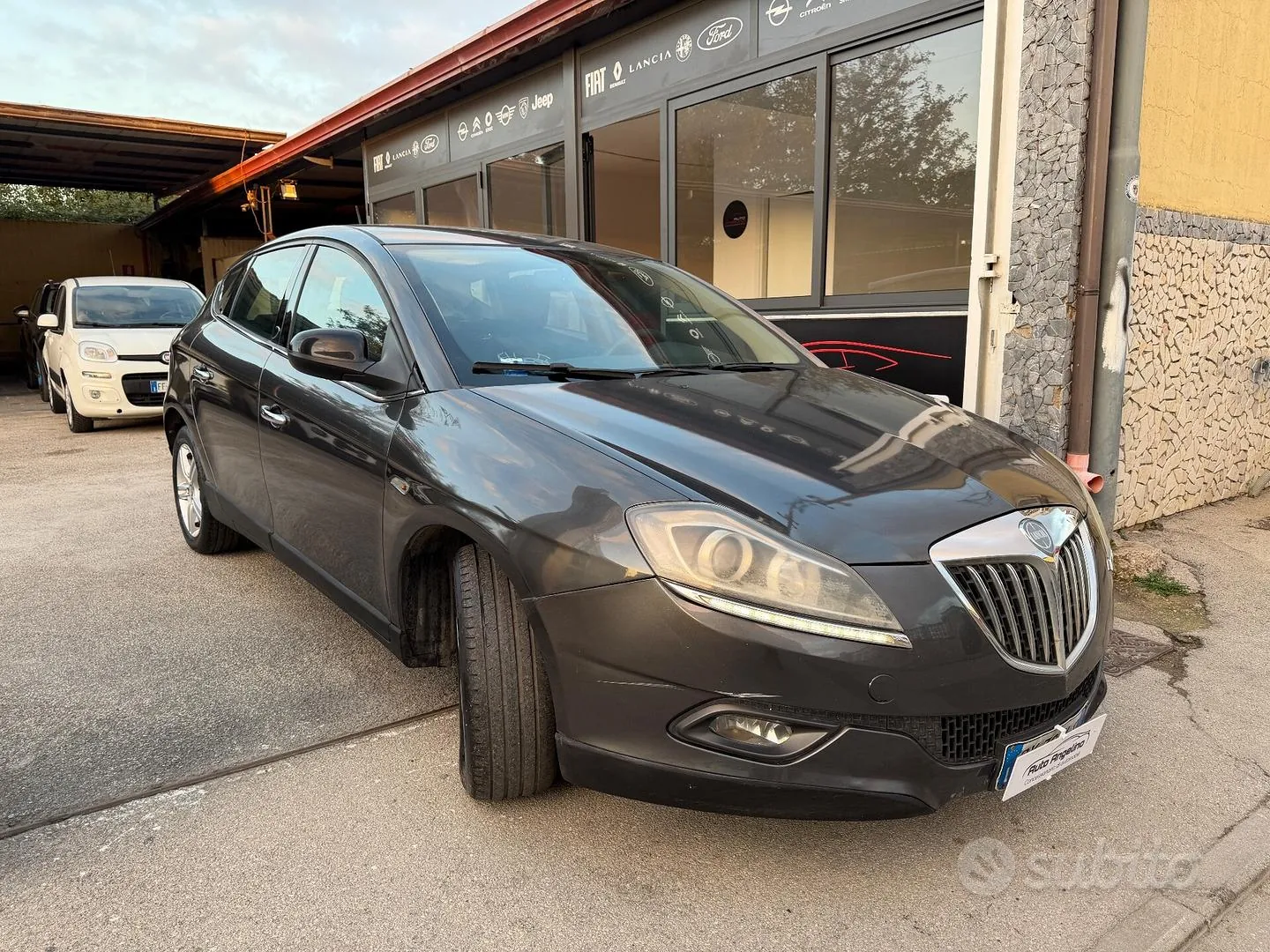 Lancia Delta 2009 photo 2