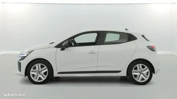 Renault Clio 2025 photo 2