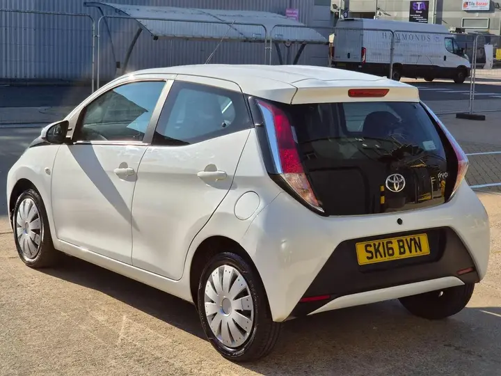 Toyota Aygo 2016 photo 3
