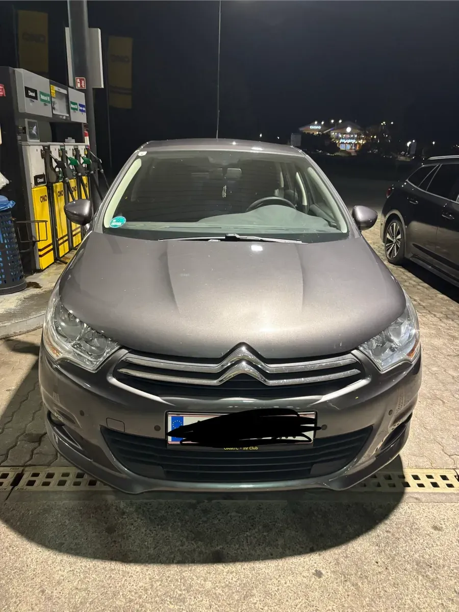 Citroen C4 2015 photo 2