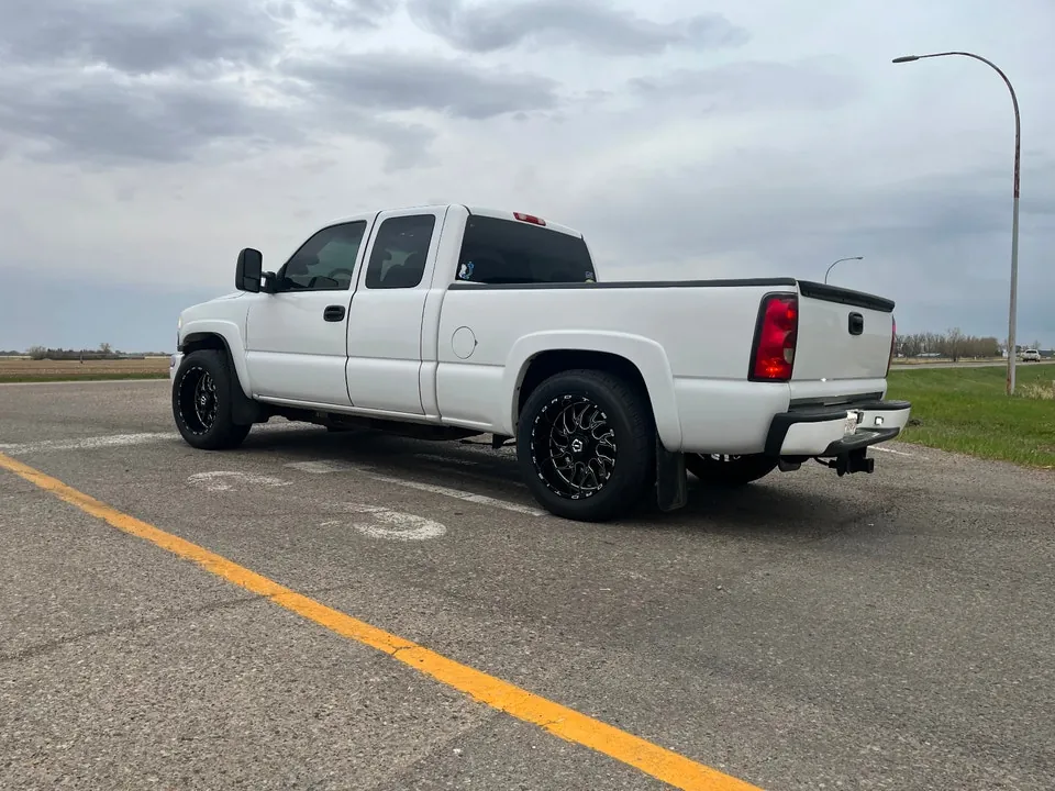 GMC Sierra 2500 2003 photo 3