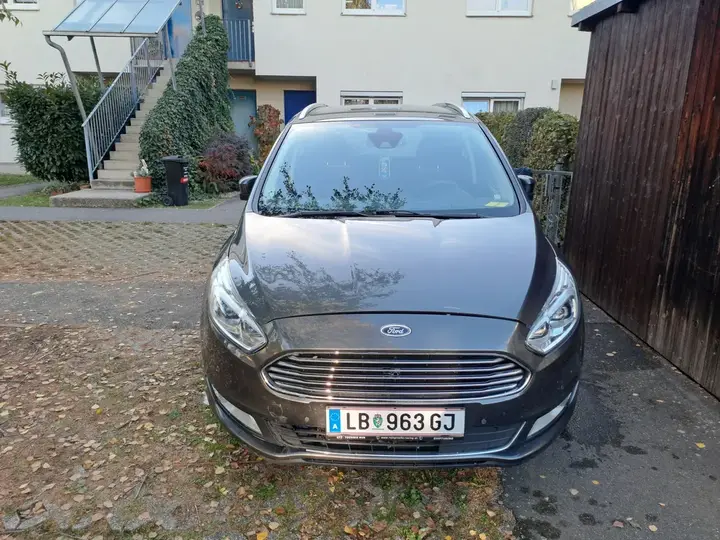 Ford Galaxy 2016 photo 2