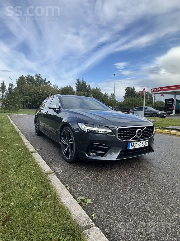 Volvo V90