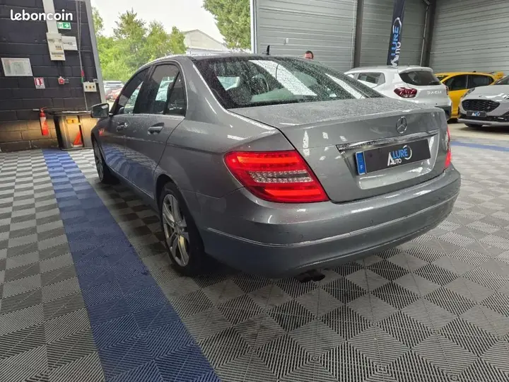 Mercedes-Benz C-Class 2011 photo 5
