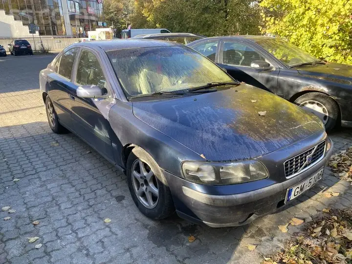 Volvo S60 2004 photo 2