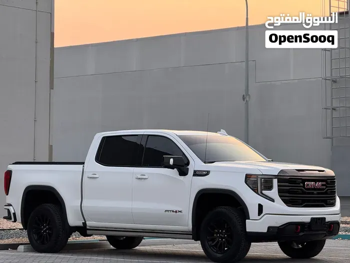 GMC Sierra 2022 photo 2