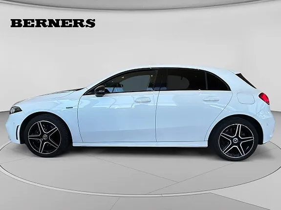 Mercedes-Benz A250 E 2021 photo 2