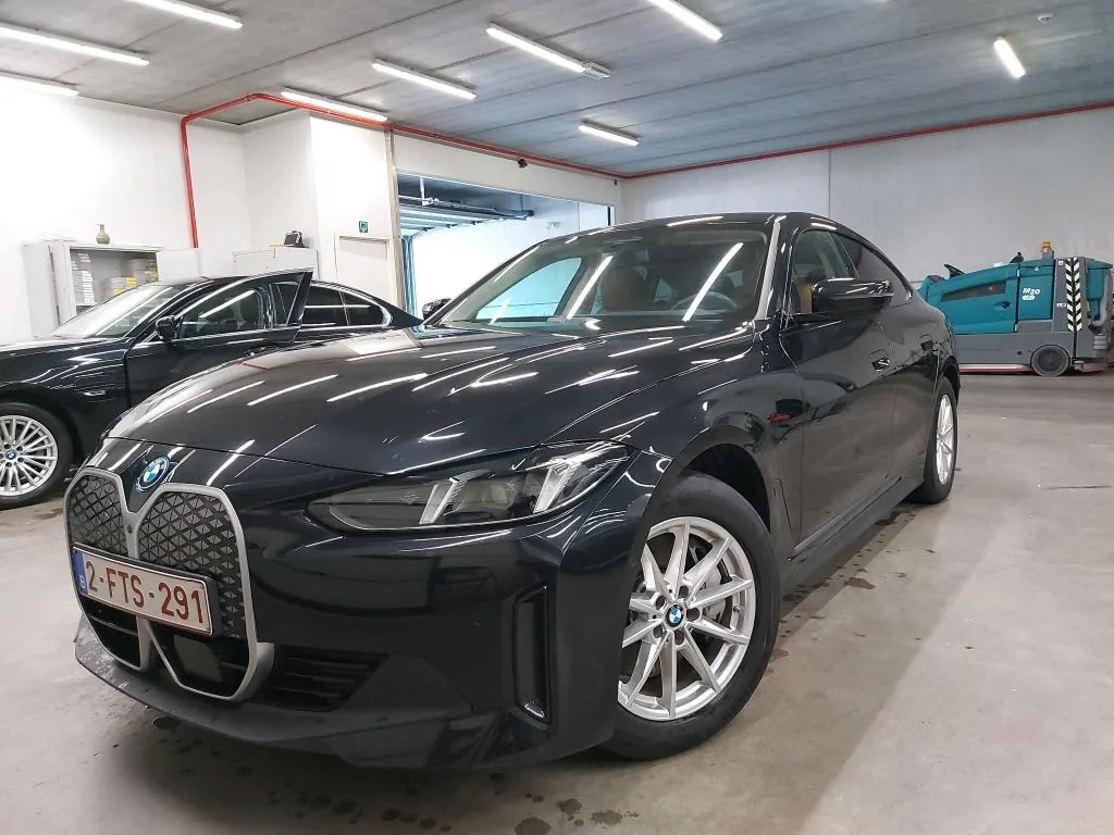 BMW I4
