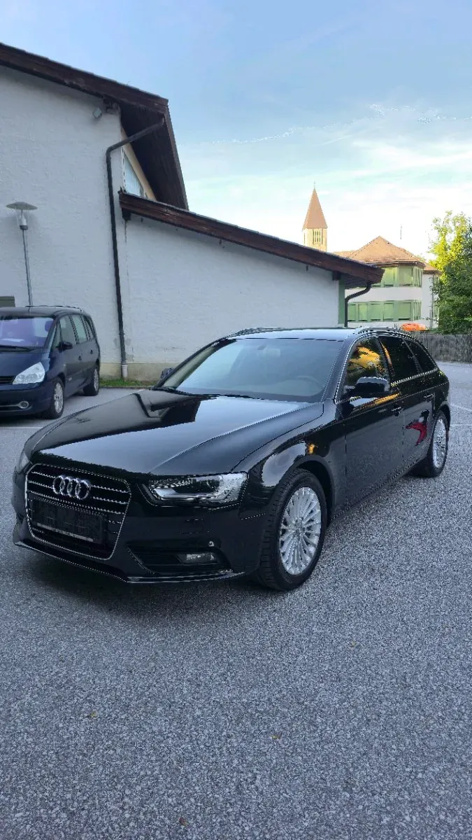Audi A4 2014 photo 2