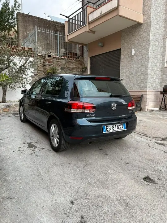 Volkswagen Golf 2010 photo 3