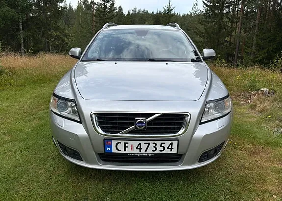Volvo V50 2009 photo 2