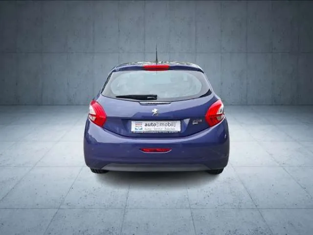 Peugeot 208 2014 photo 5