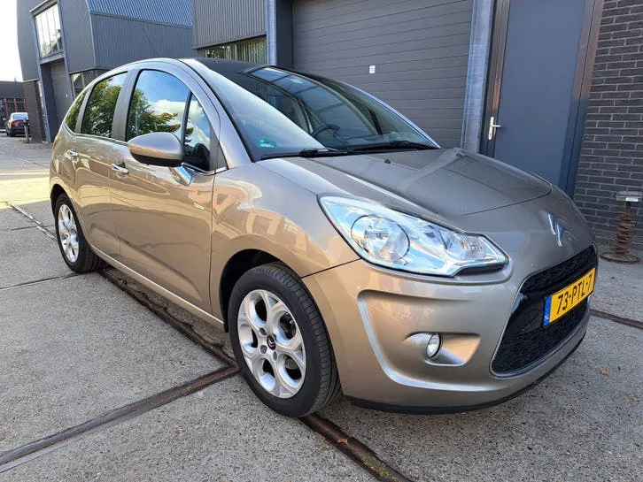 Citroen C3 2011 photo 2