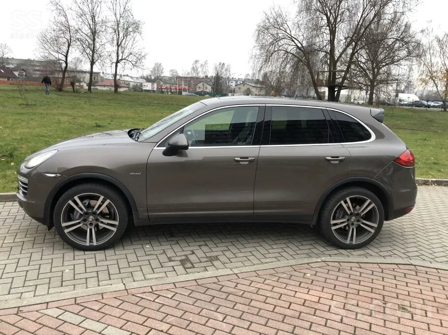 Porsche Cayenne 2012 photo 5