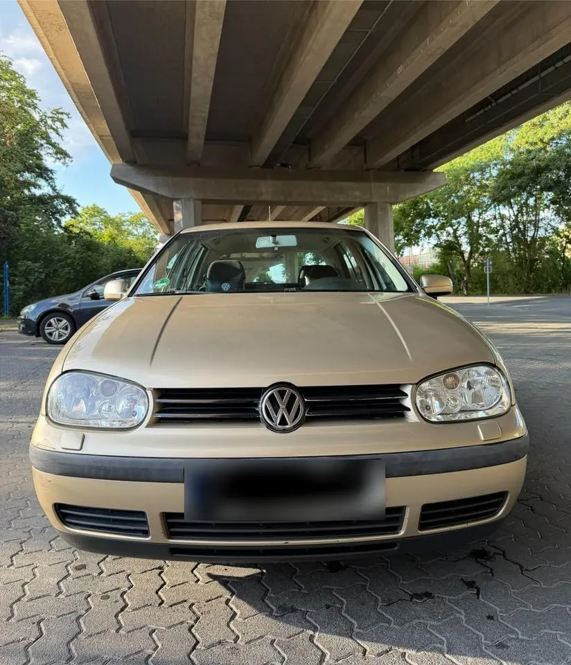 Volkswagen Golf 4