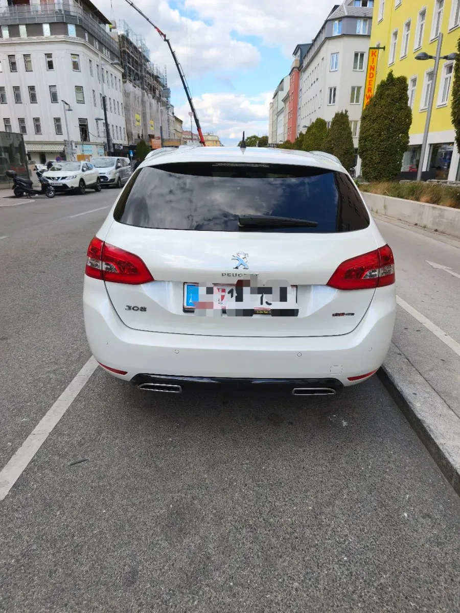 Peugeot 308 2019 photo 2