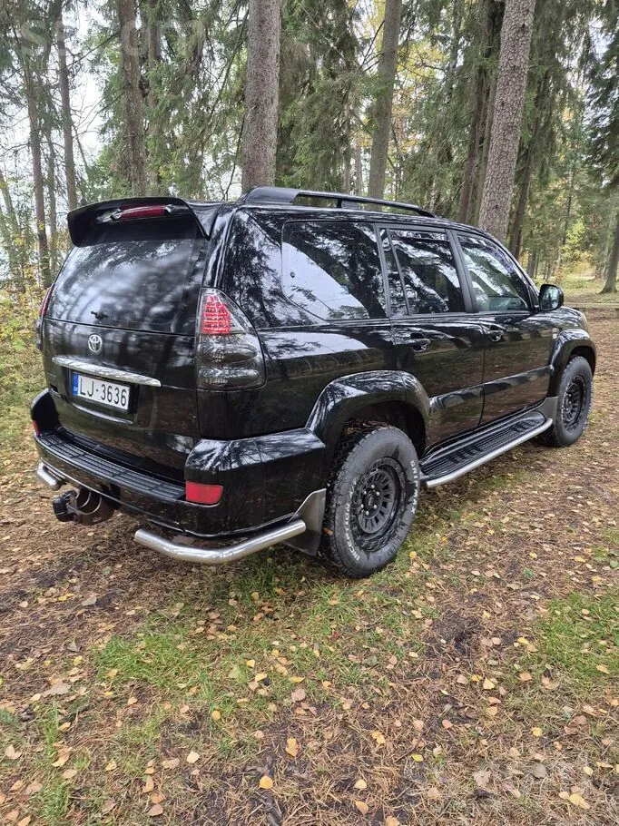 Toyota Land Cruiser 2006 photo 2