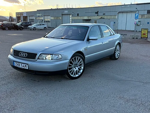 Audi A8 1997 photo 3