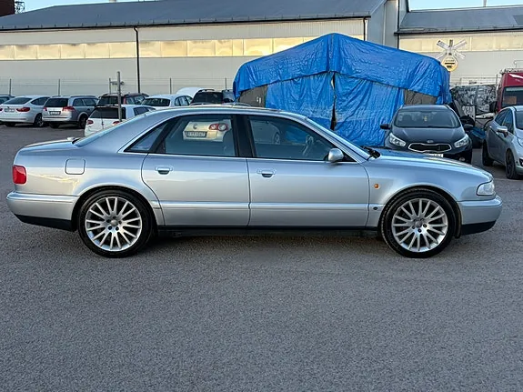 Audi A8 1997 photo 5