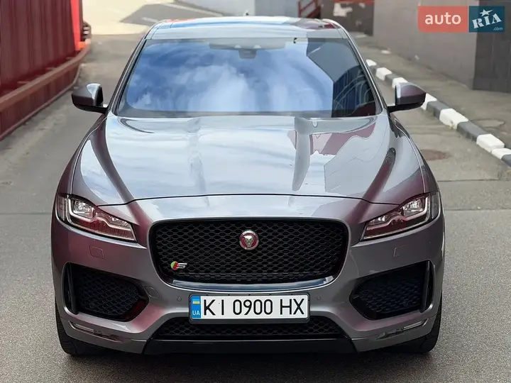 Jaguar F-Pace 2019 photo 4