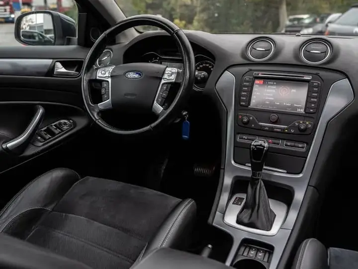 Ford Mondeo 2012 photo 2