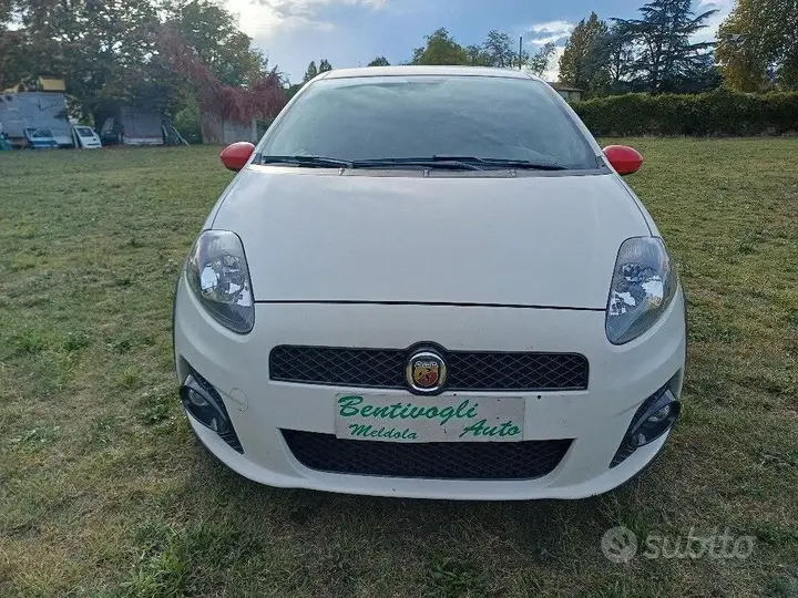 Abarth Grande Punto 2009 photo 4