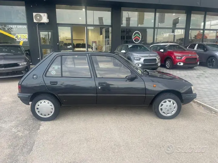 Peugeot 205 1992 photo 3