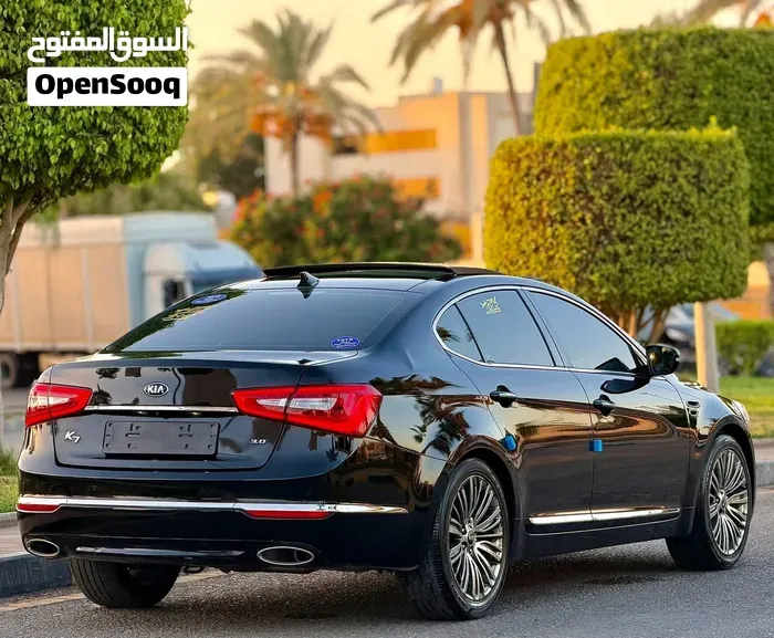 Kia Cadenza 2015 photo 2