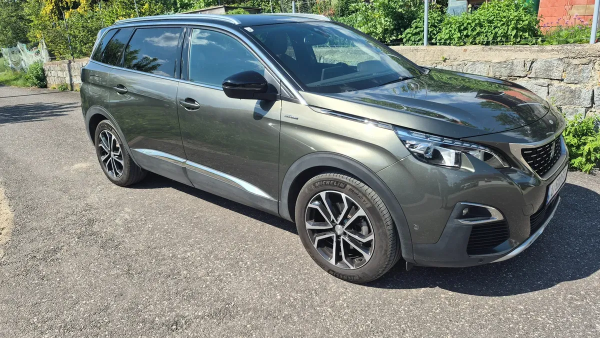 Peugeot 5008