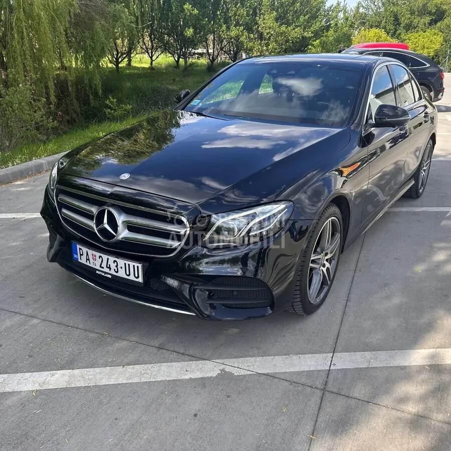 Mercedes-Benz E 220