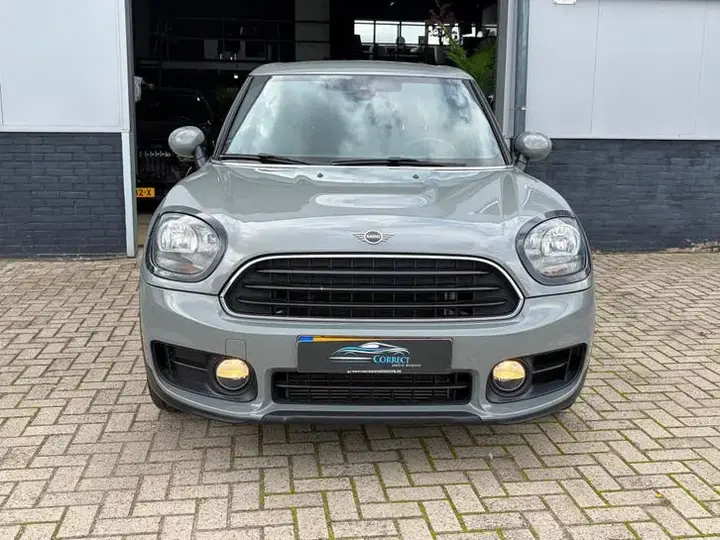 Mini Countryman 2018 photo 2
