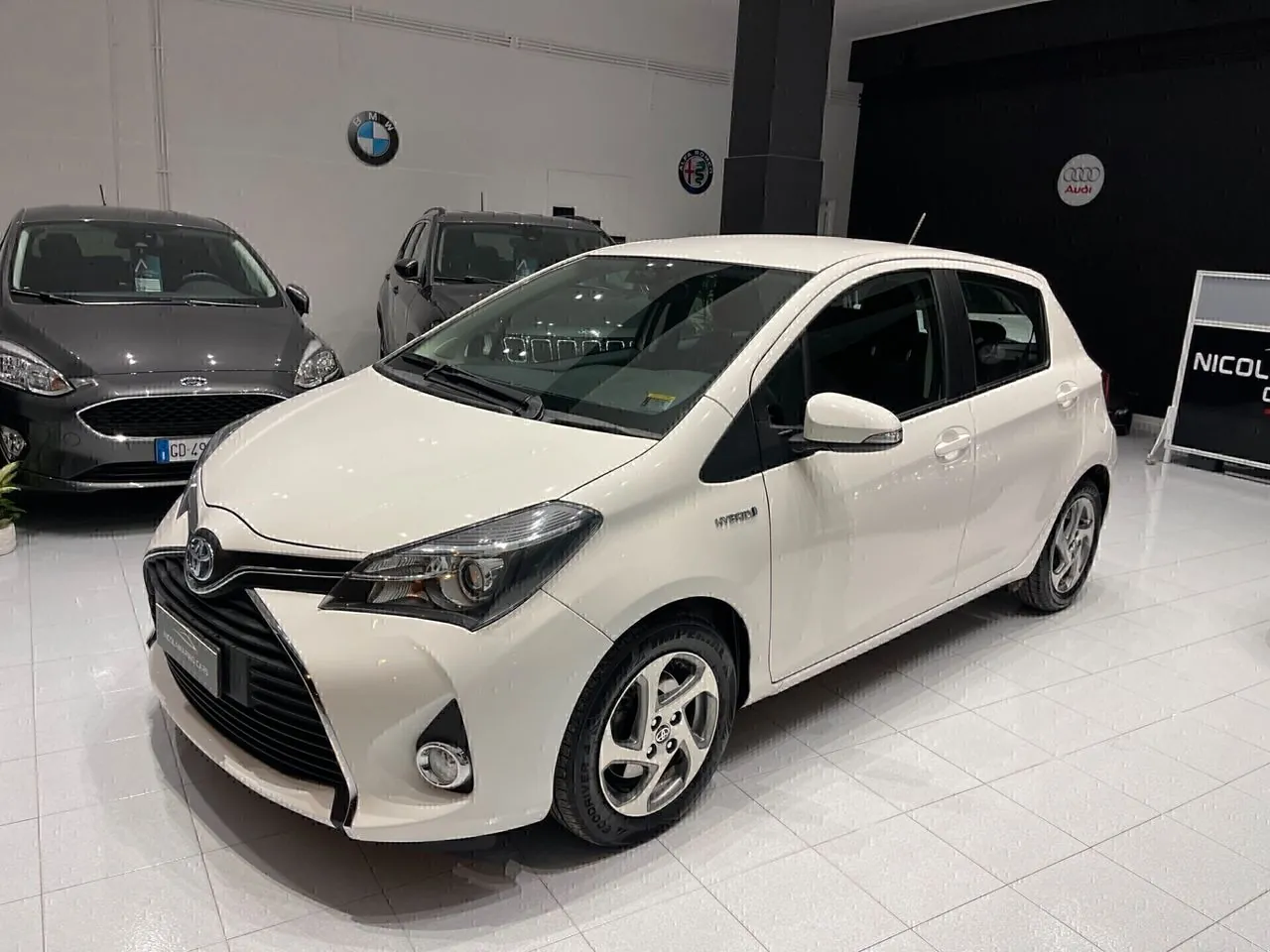 Toyota Yaris 2016 photo 3