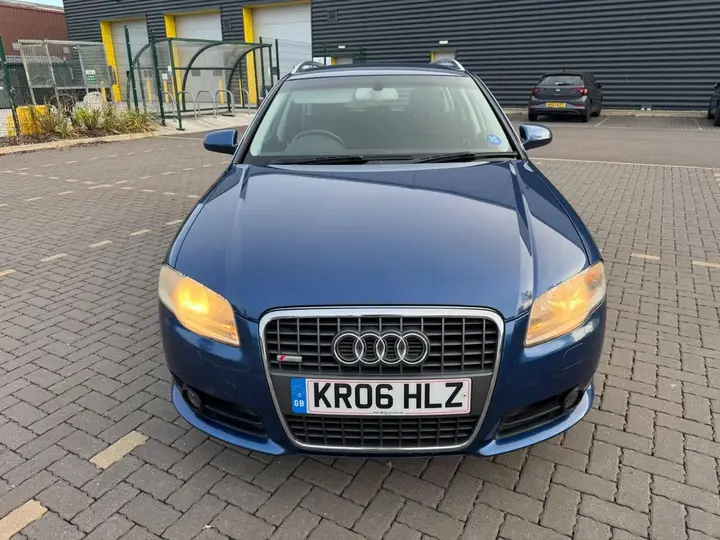 Audi A4 Avant 2006 photo 2