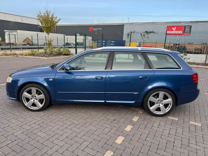 Audi A4 Avant 2006 photo 4