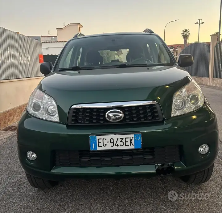 Daihatsu Terios 2010 photo 2